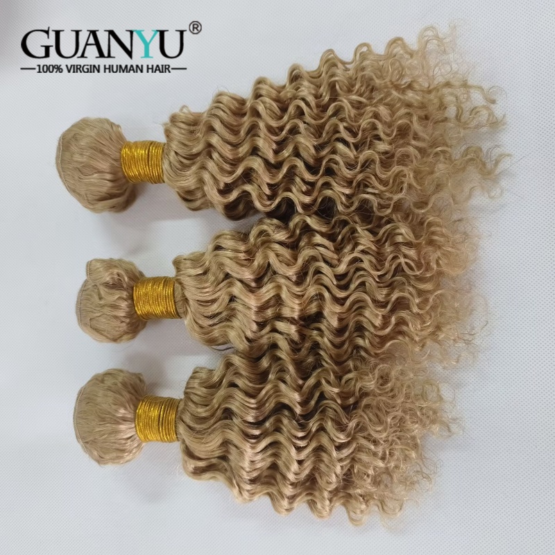 Deep Wave 3 Bundles With Closure - # 27 Miodowy blond Głęboka fala