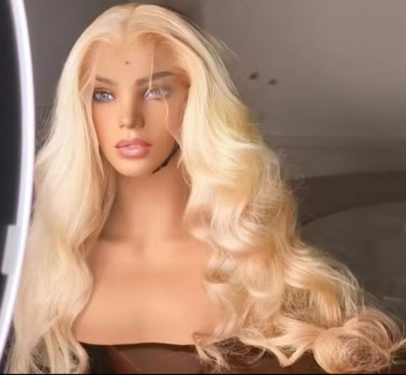 613 Blonde Body Wave Lace Front Wig - Peruka Blond 613 Długa Falowana z
