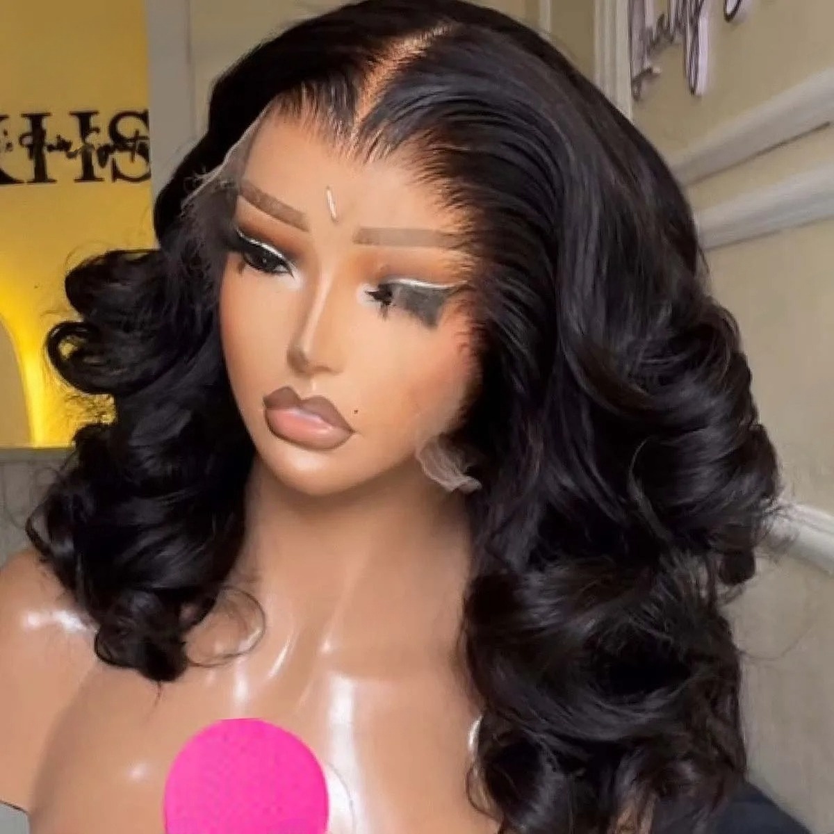 Pre Parted 13X4 Lace Front Bob Wig - Czarna Peruka Krótki Bob Falowany z